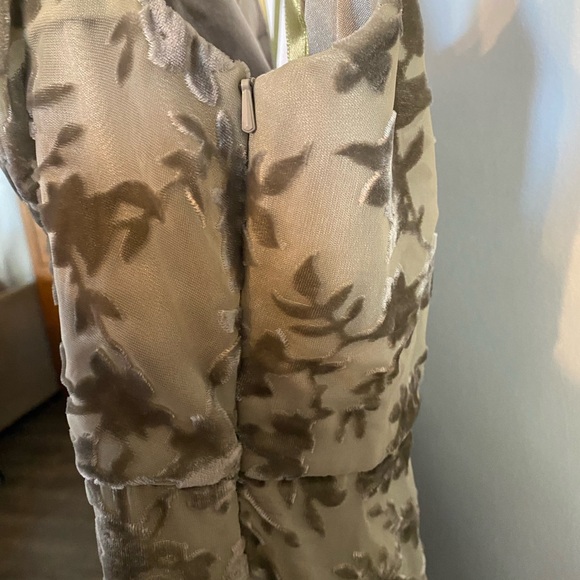 REVELRY bridesmaid/graduation sage burnout velvet dress - Picture 7 of 8